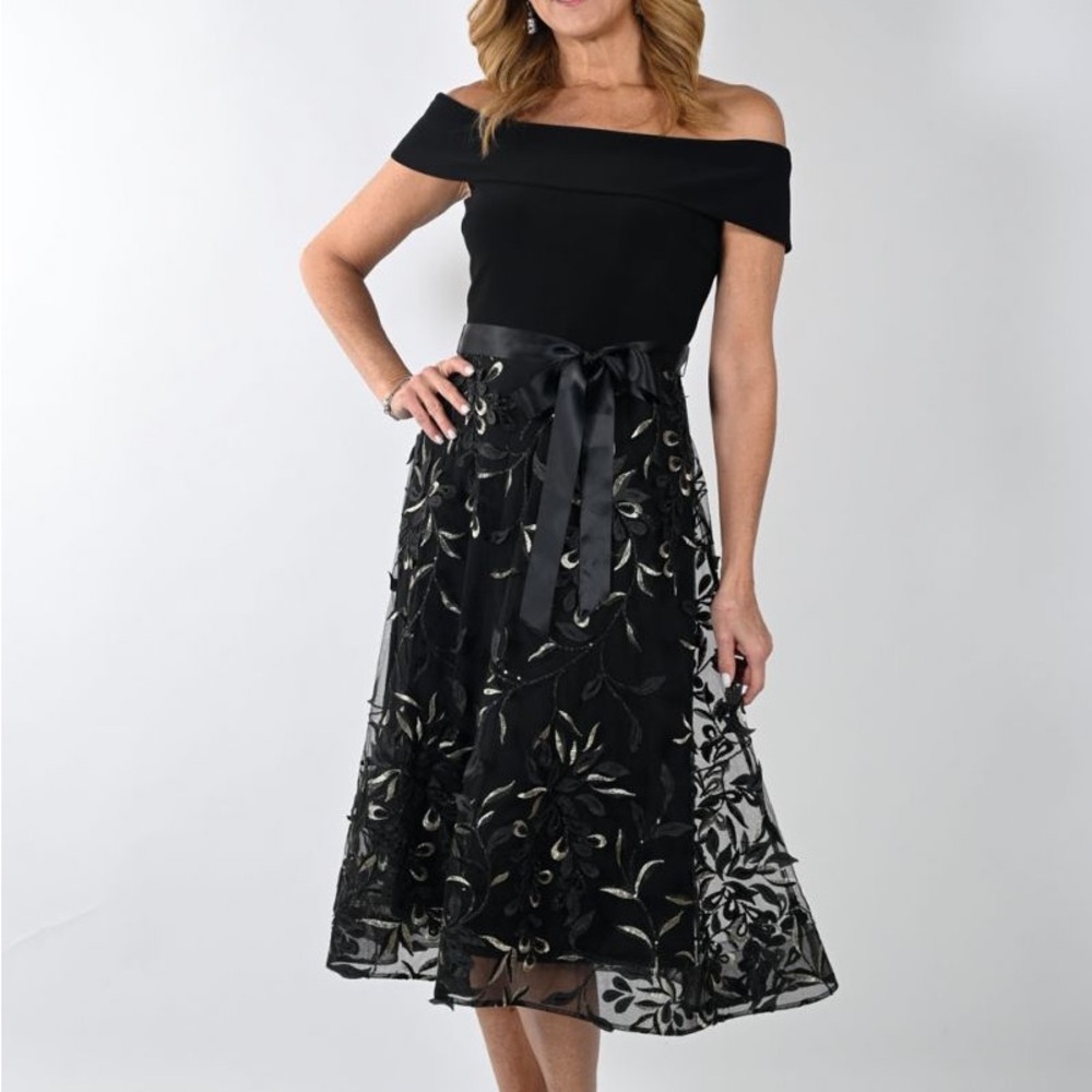 Frank Lyman knit chiffon dress size 10